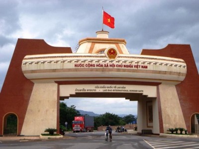 Hưng Hiệp Huy - Đối Tác Tin Cậy trong Vận Chuyển Quá Cảnh Việt - Lào bằng Container